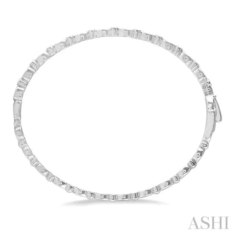 1/4 ctw Marquise Mount Round Cut Diamond Stackable Bangle in 14K White Gold