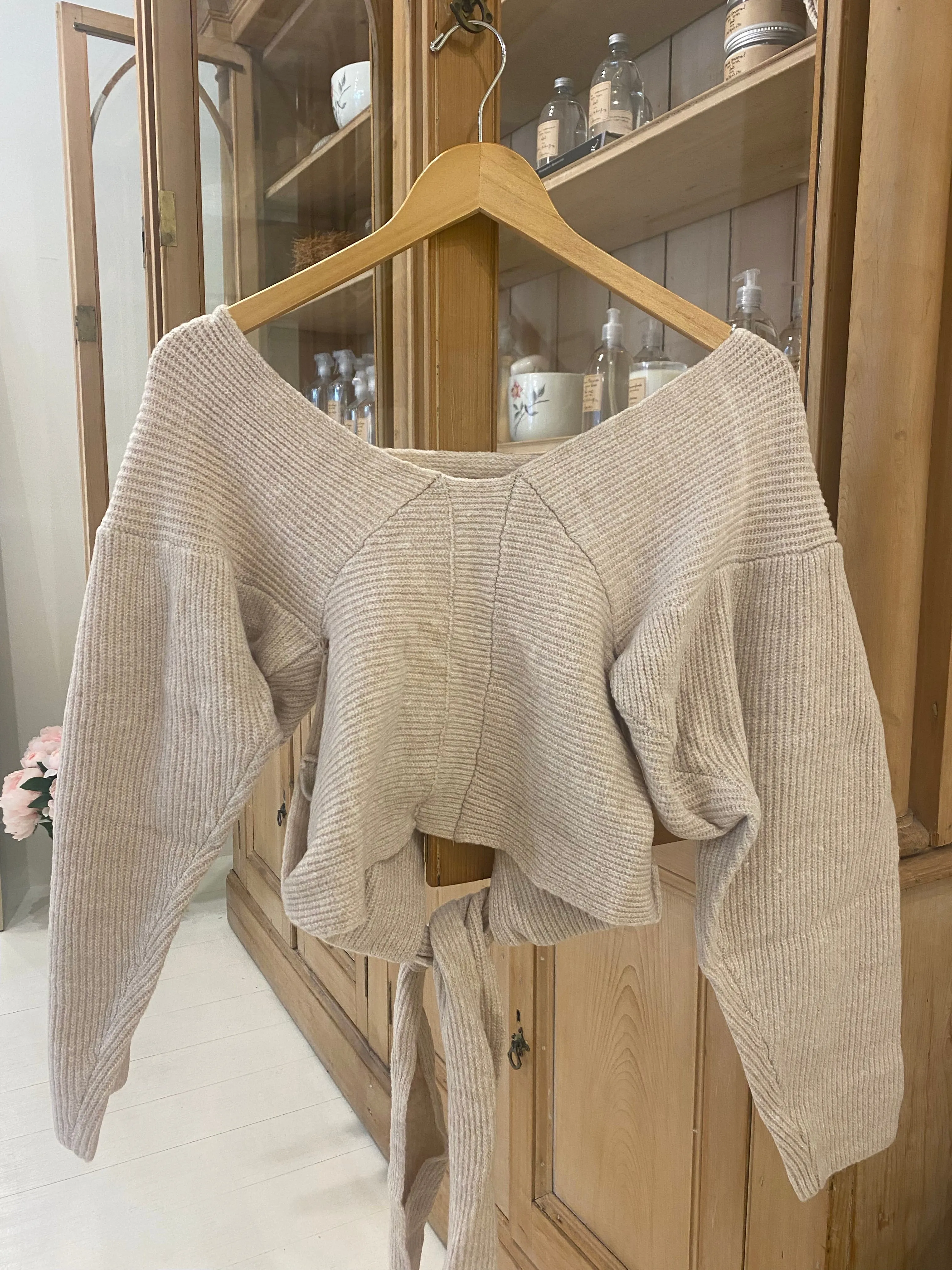 Le Lis Oatmeal Sweater