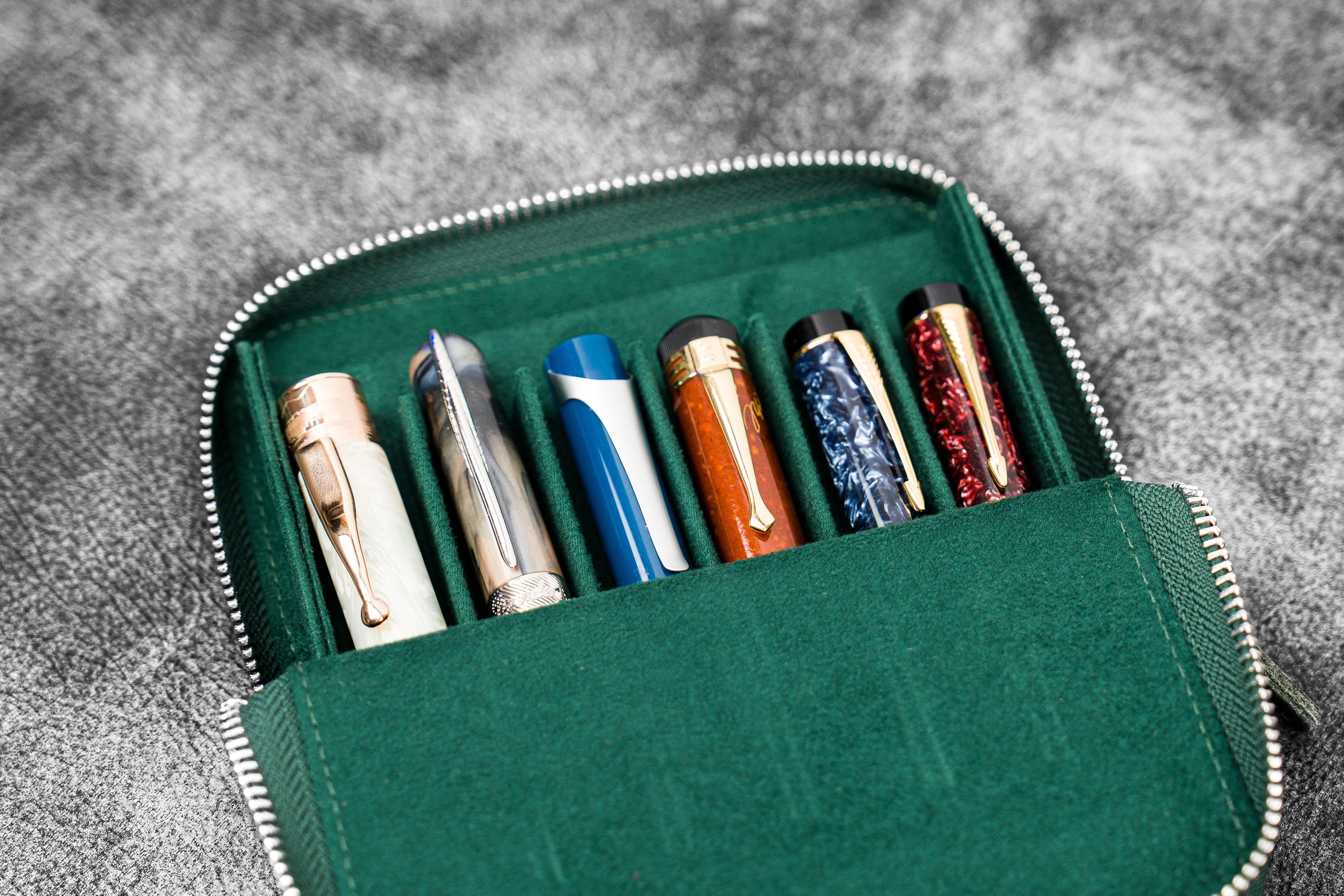 Leather Zippered Magnum Opus 6 Slots Hard Pen Case with Removable Pen Tray - Crazy Horse Forest Green