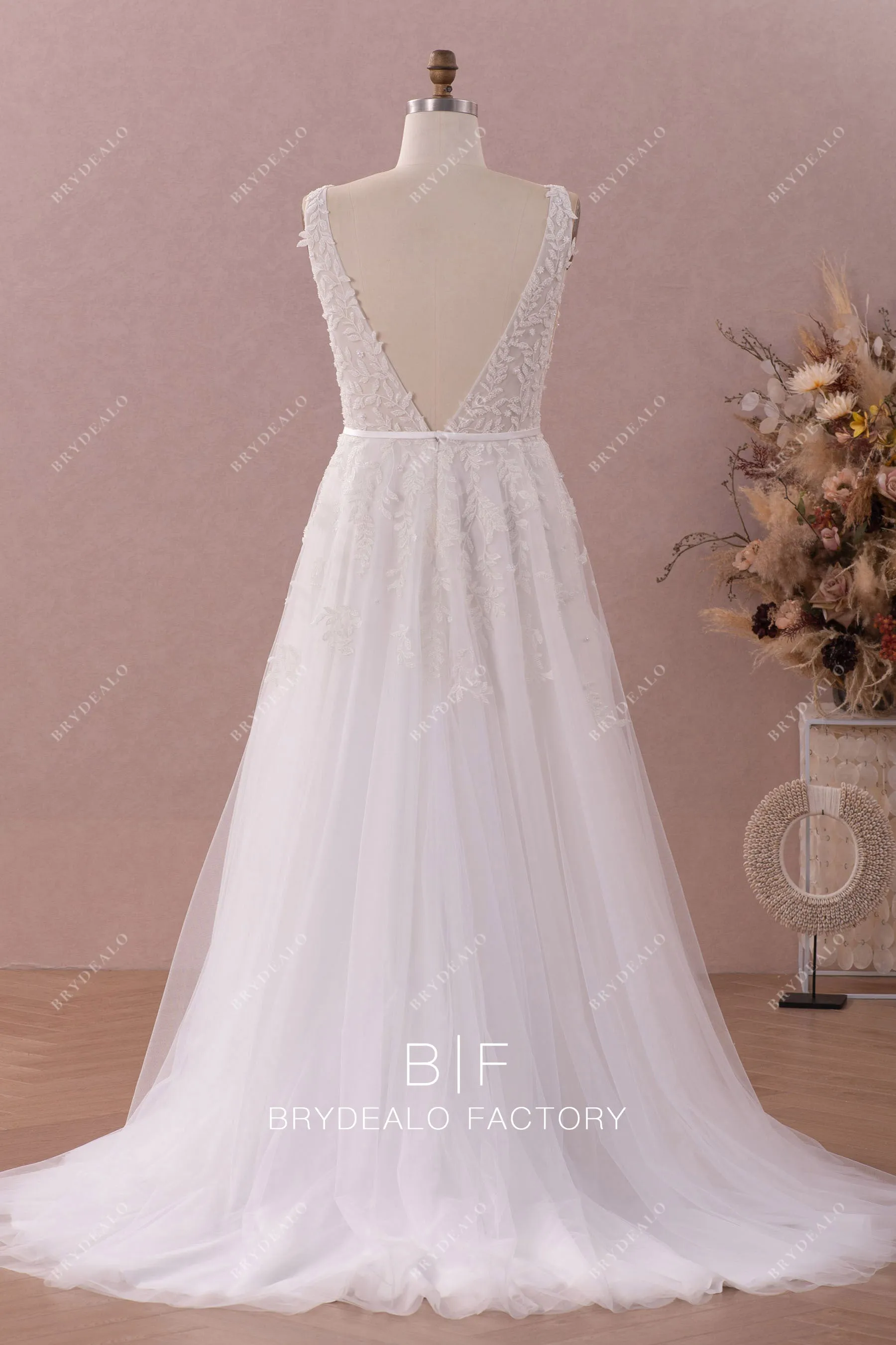 Plus Size Sleeveless Deep V-neck Court Train Boho Lace Bridal Dress