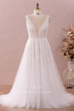 Plus Size Sleeveless Deep V-neck Court Train Boho Lace Bridal Dress