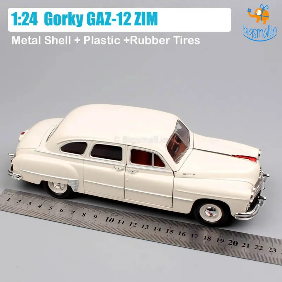 Road Signature GAZ-12 (Zim) Diecast Car