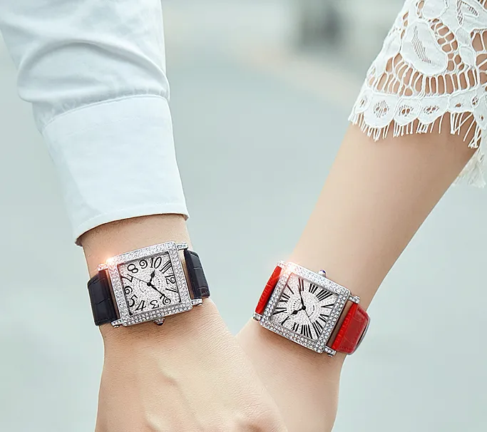 Shaking network red with the watch men's belt waterproof quartz watch ladies diamond couple women's watch