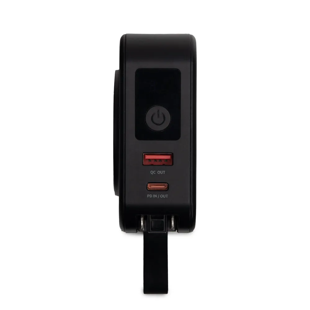 Voyager Universal 5-In-1 Charger & Adapter